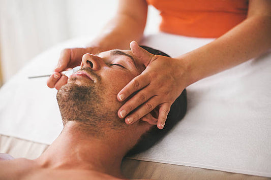 Detox and Balance Facial - 60 Minutes